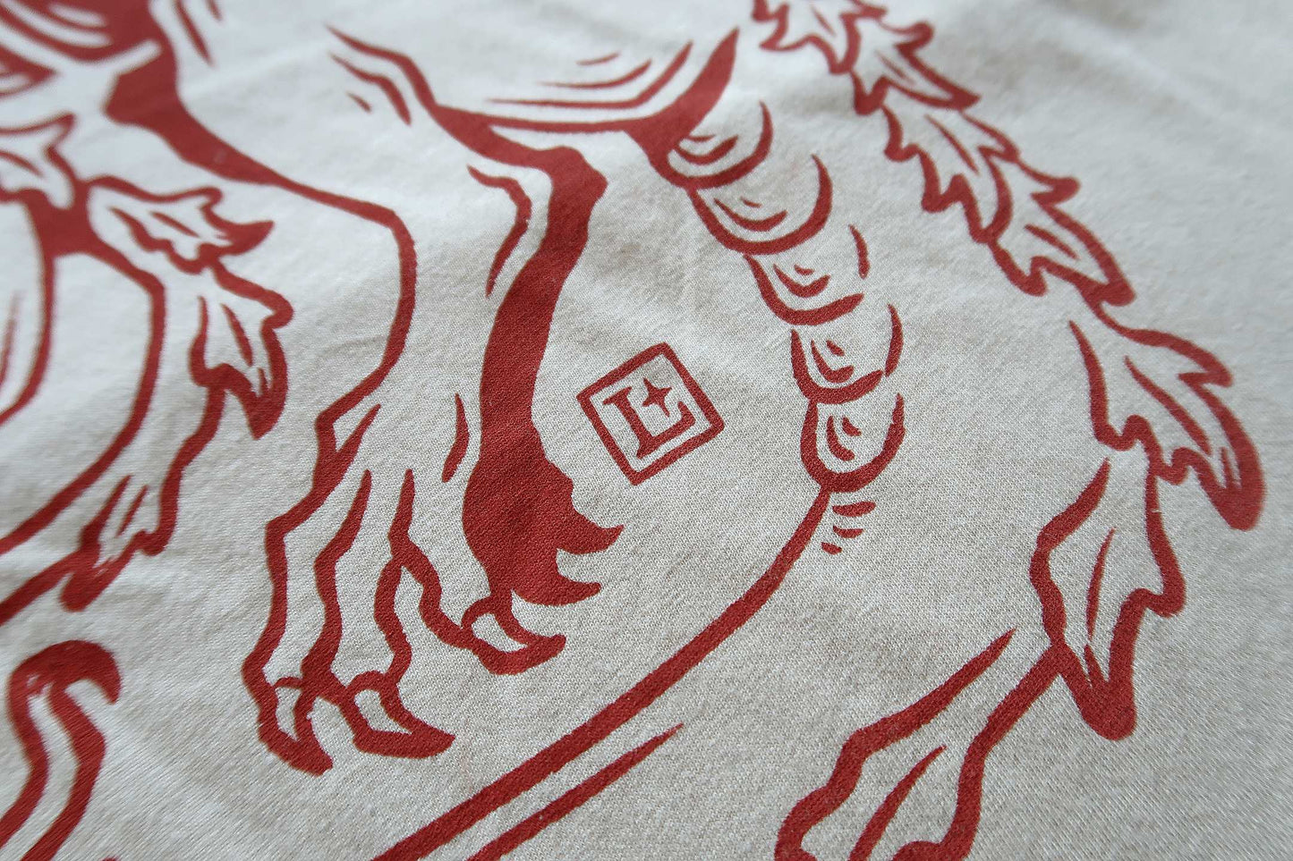 Pumpkin dragon - Sand t-shirt